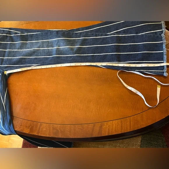 Flare/ bootcut/ bell bottom jeans w/ frayed hem striped Mid rise. Grace in LA 28 - Picture 11 of 12